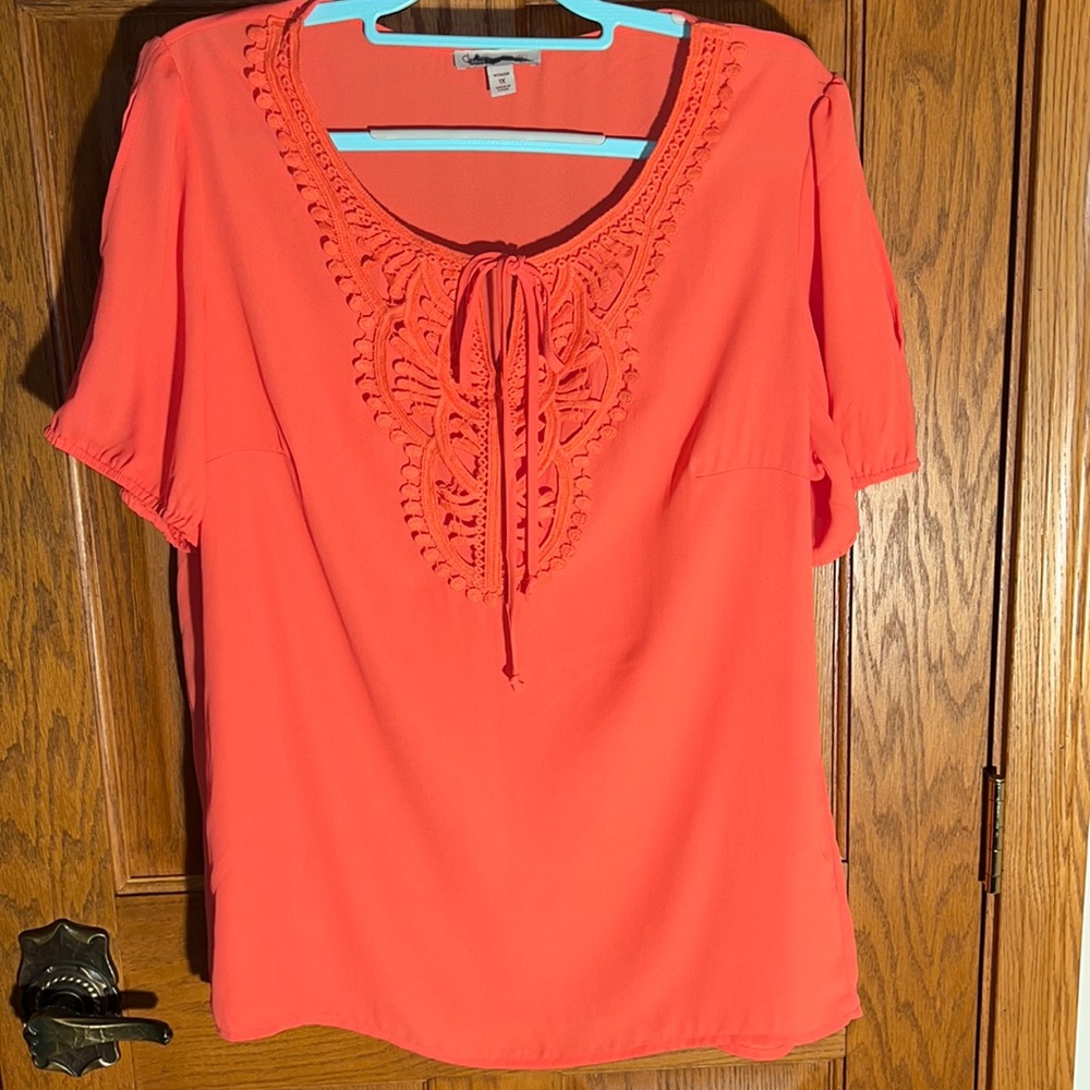 Very pretty crochet lace blouse